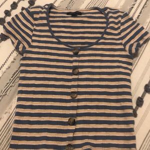 american eagle top/ for teens